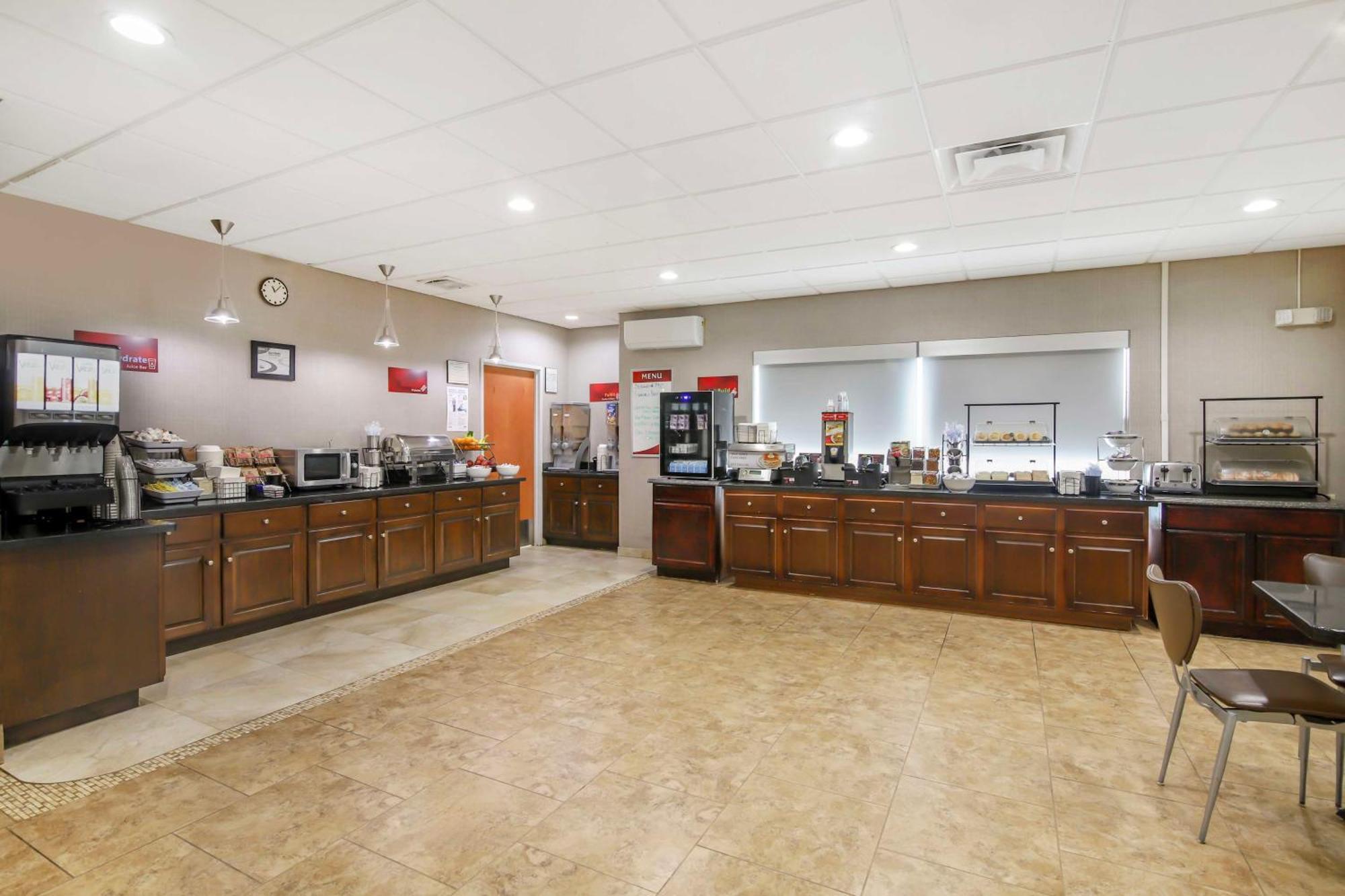 Best Western Plus Brunswick Inn & Suites Dış mekan fotoğraf