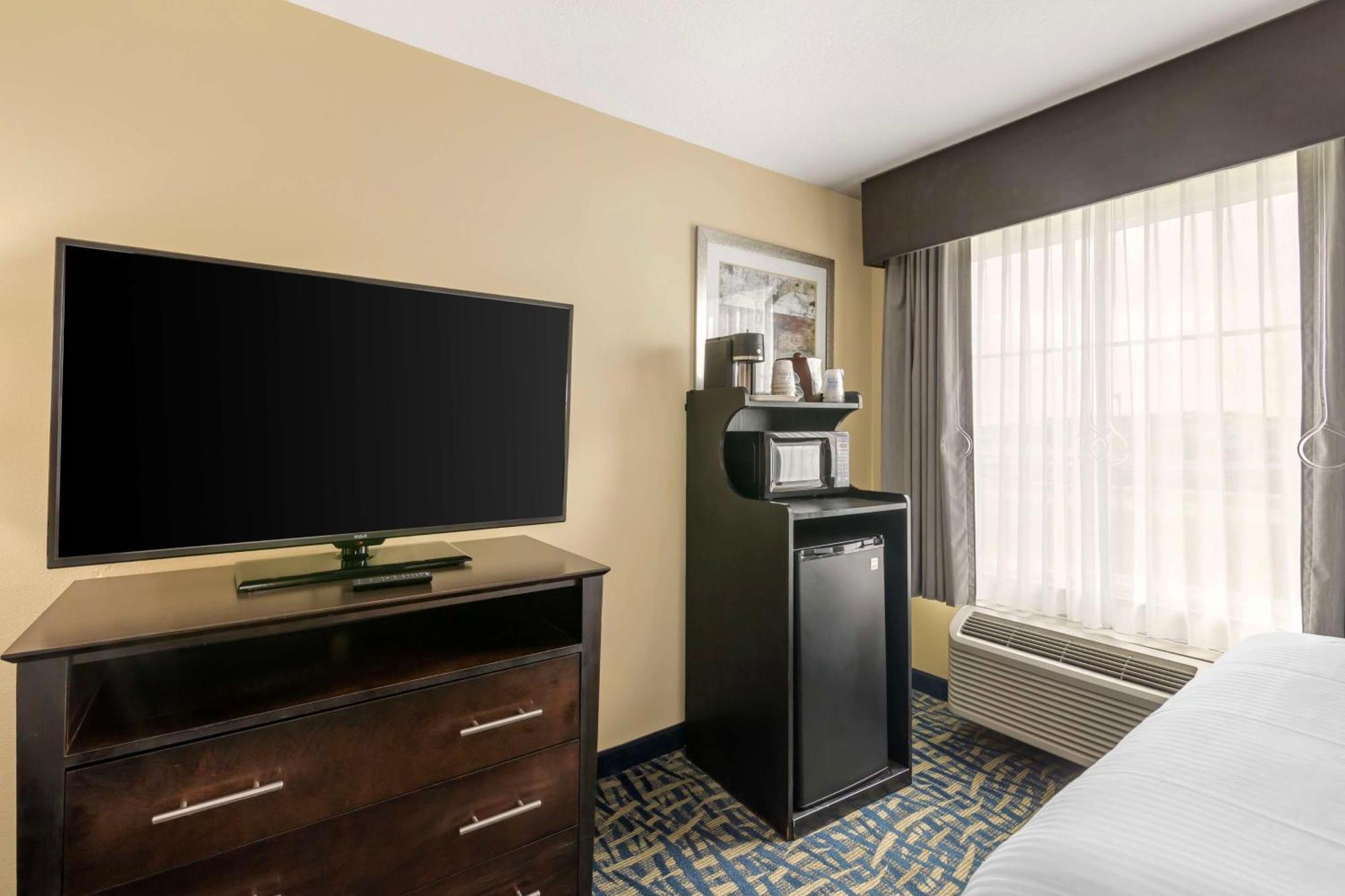 Best Western Plus Brunswick Inn & Suites Dış mekan fotoğraf