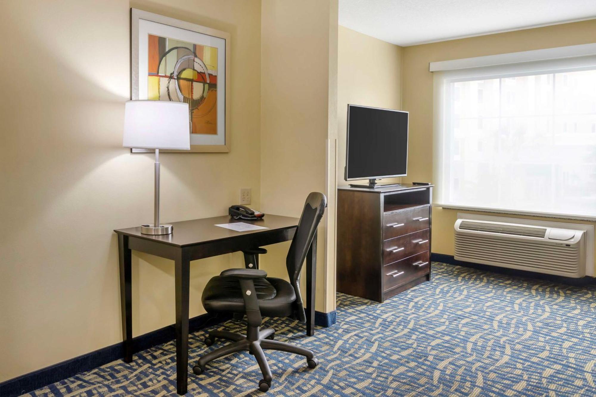 Best Western Plus Brunswick Inn & Suites Dış mekan fotoğraf